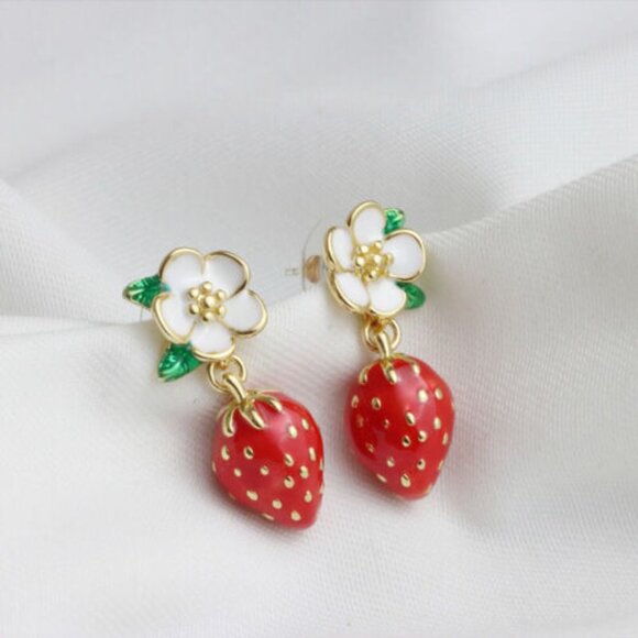 Brand new kate spade strawberry earrings - Picture 1 of 3